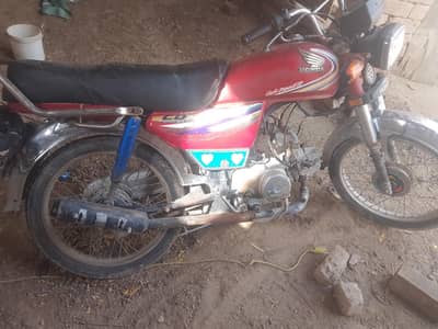 Honda CD 70 2016