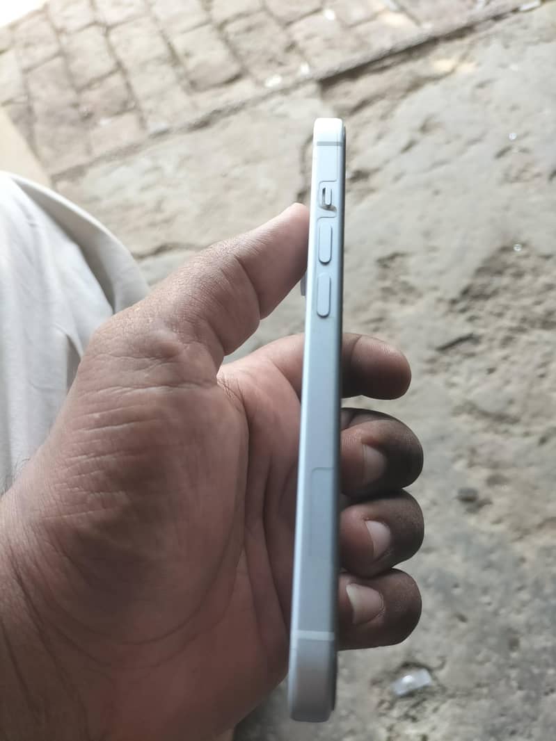 Apple iPhone 15 1