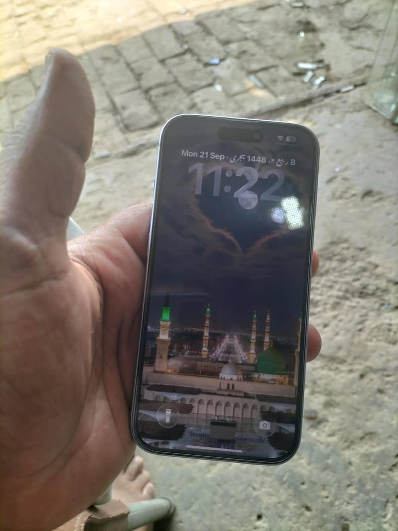Apple iPhone 15 2
