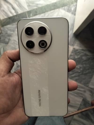 Tecno spark 30 pro 8/128