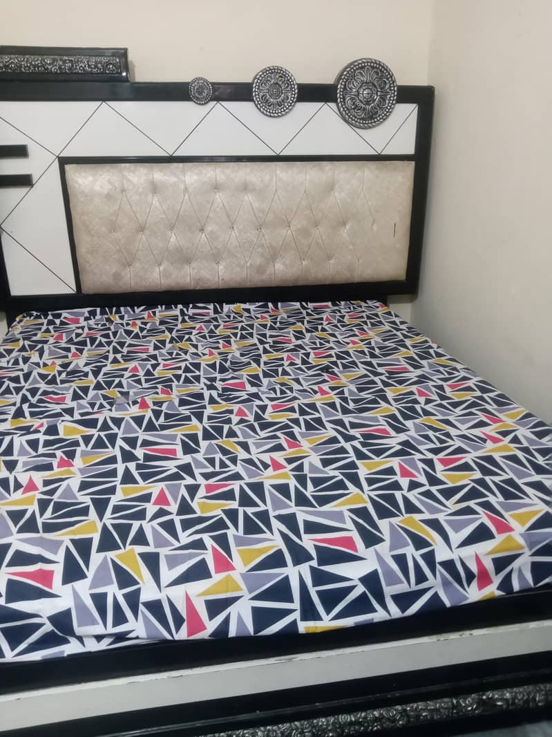 Bed Dreesing 1