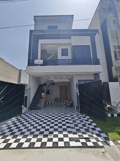5 Marla Brand New House