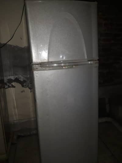 Dawlance Fridge For Sale – Original Compressor