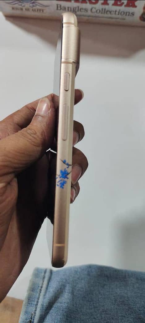 Google Pixel 8 2