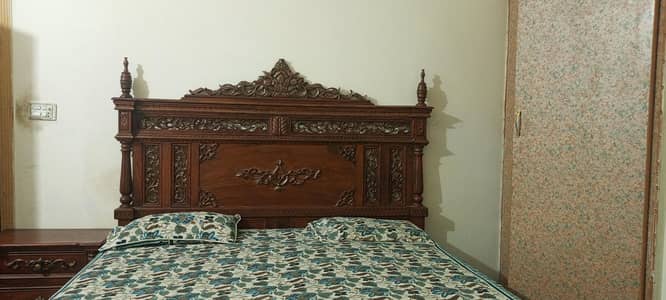 Genuine Chinioti Pure Wooden Bed Set with Side Tables