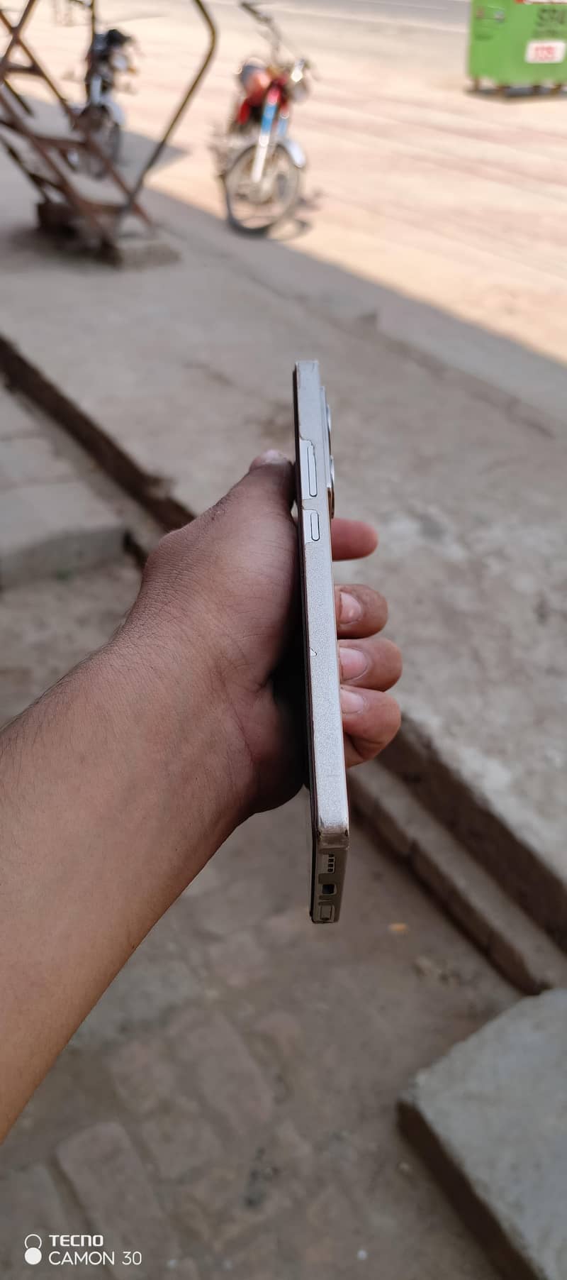 Infinix Note 40 1