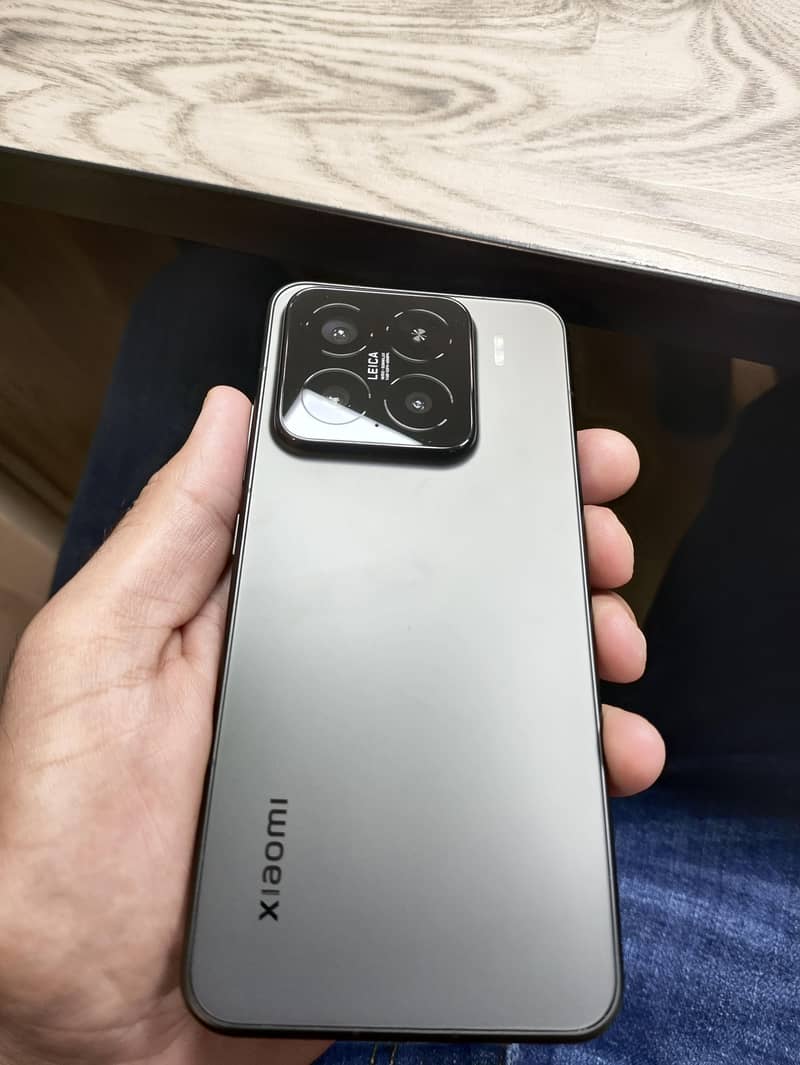 Xiaomi 15 10