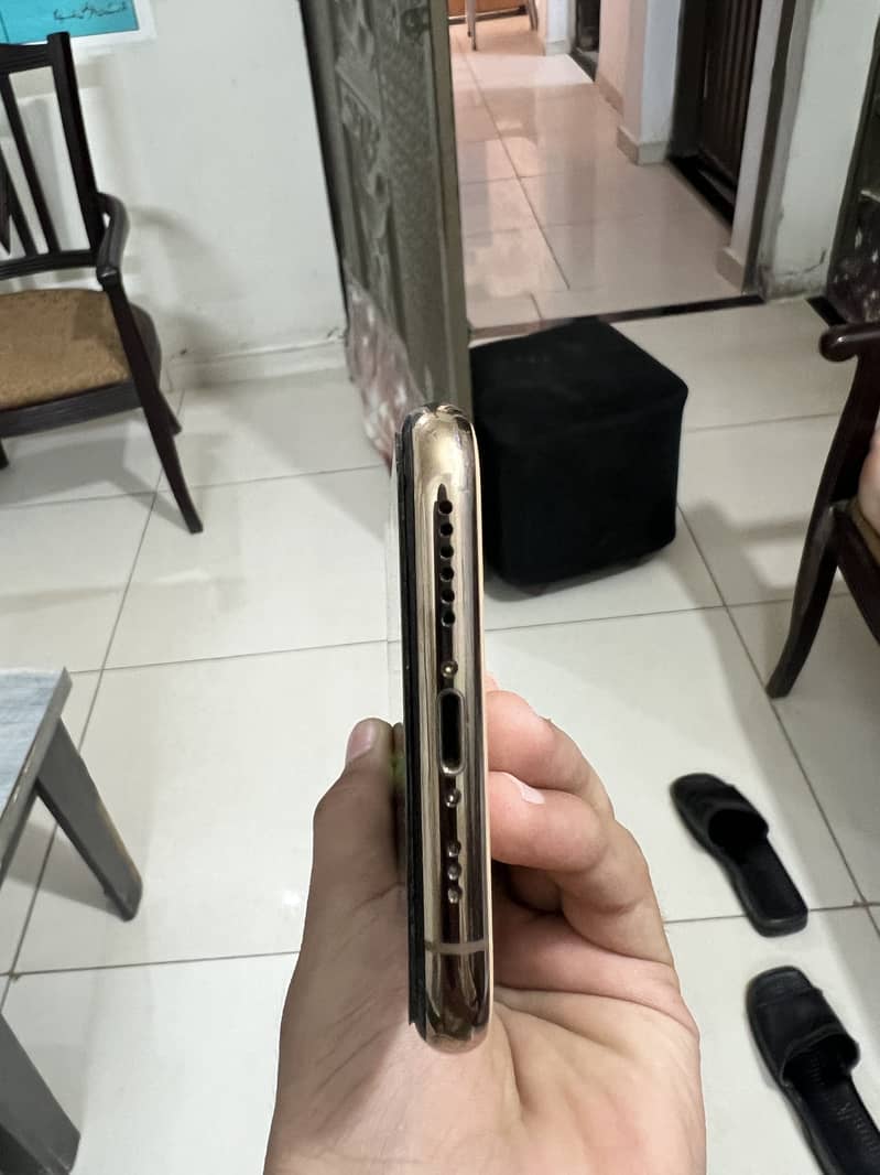 Apple iPhone 11 Pro 7