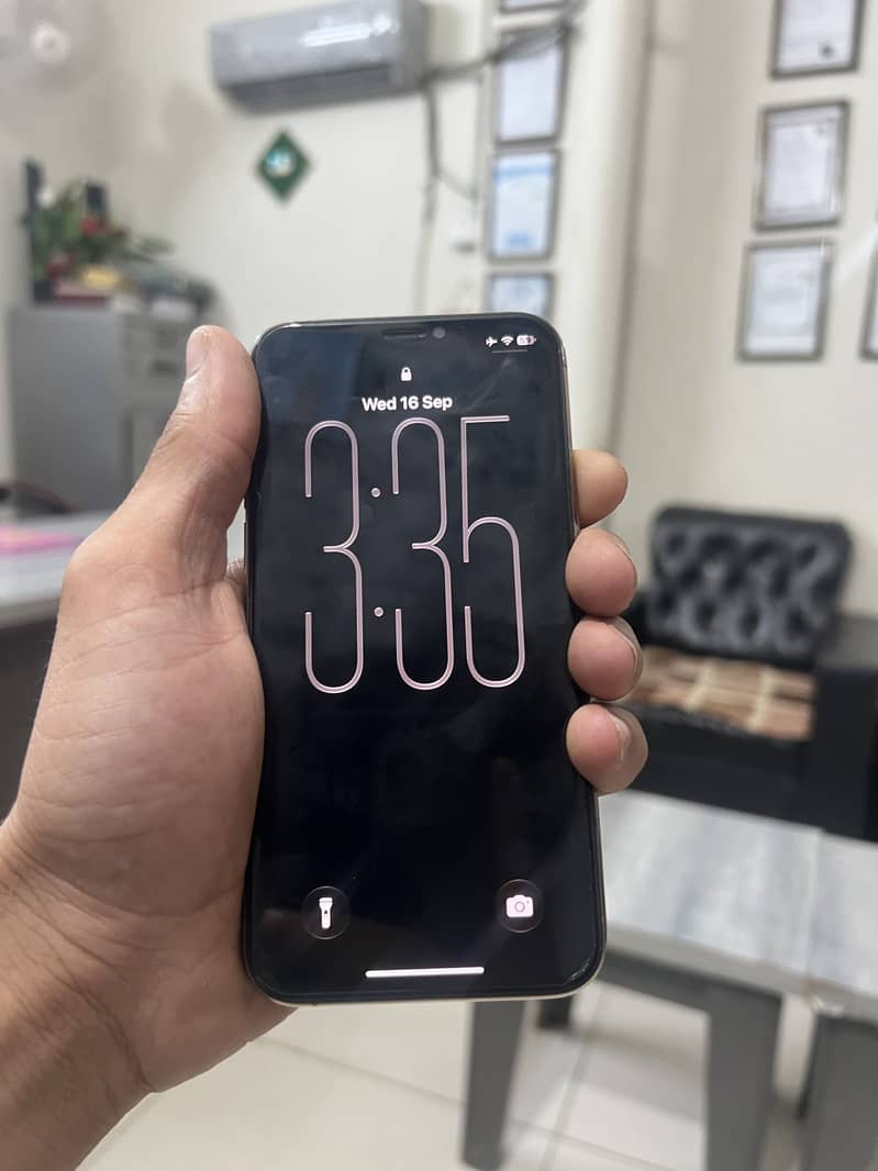 Apple iPhone 11 Pro 8
