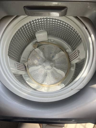 Haier HWM 120-1678 12KG Fully Automatic Washing machine