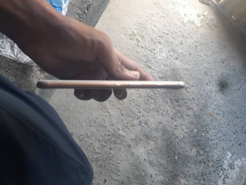 Apple iPhone 8 Plus 5