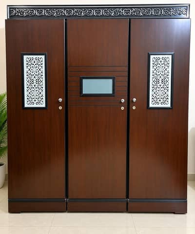 Bed room set - Almari, bed, sides tables, crockery, iron