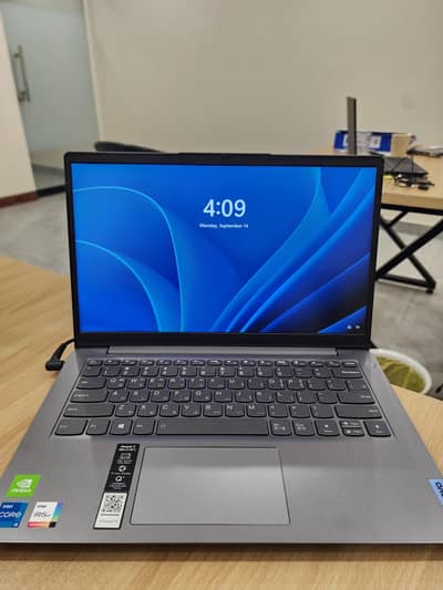 Lenovo Ideapad slim 3 14" 11th Gen intel core i5