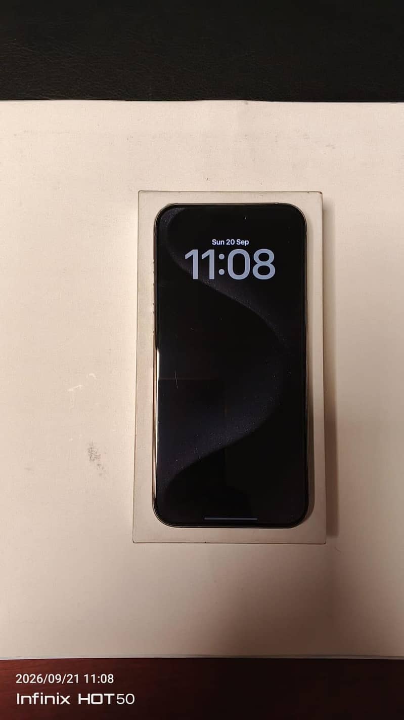 Apple iPhone 15 Pro Max 0