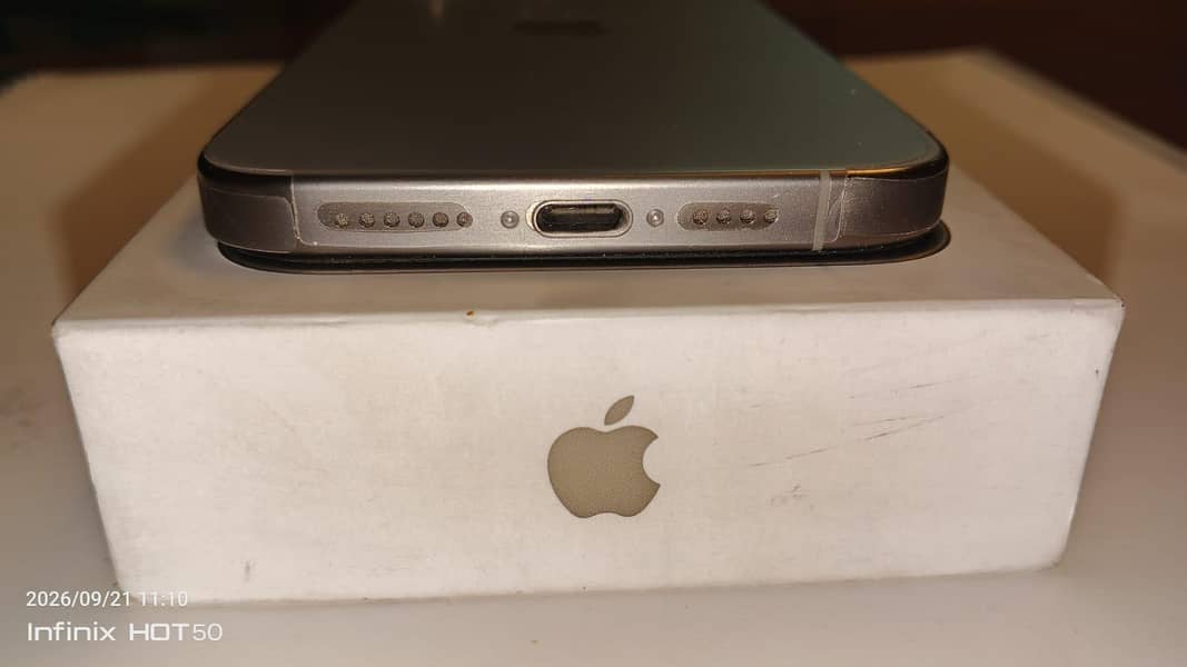 Apple iPhone 15 Pro Max 5