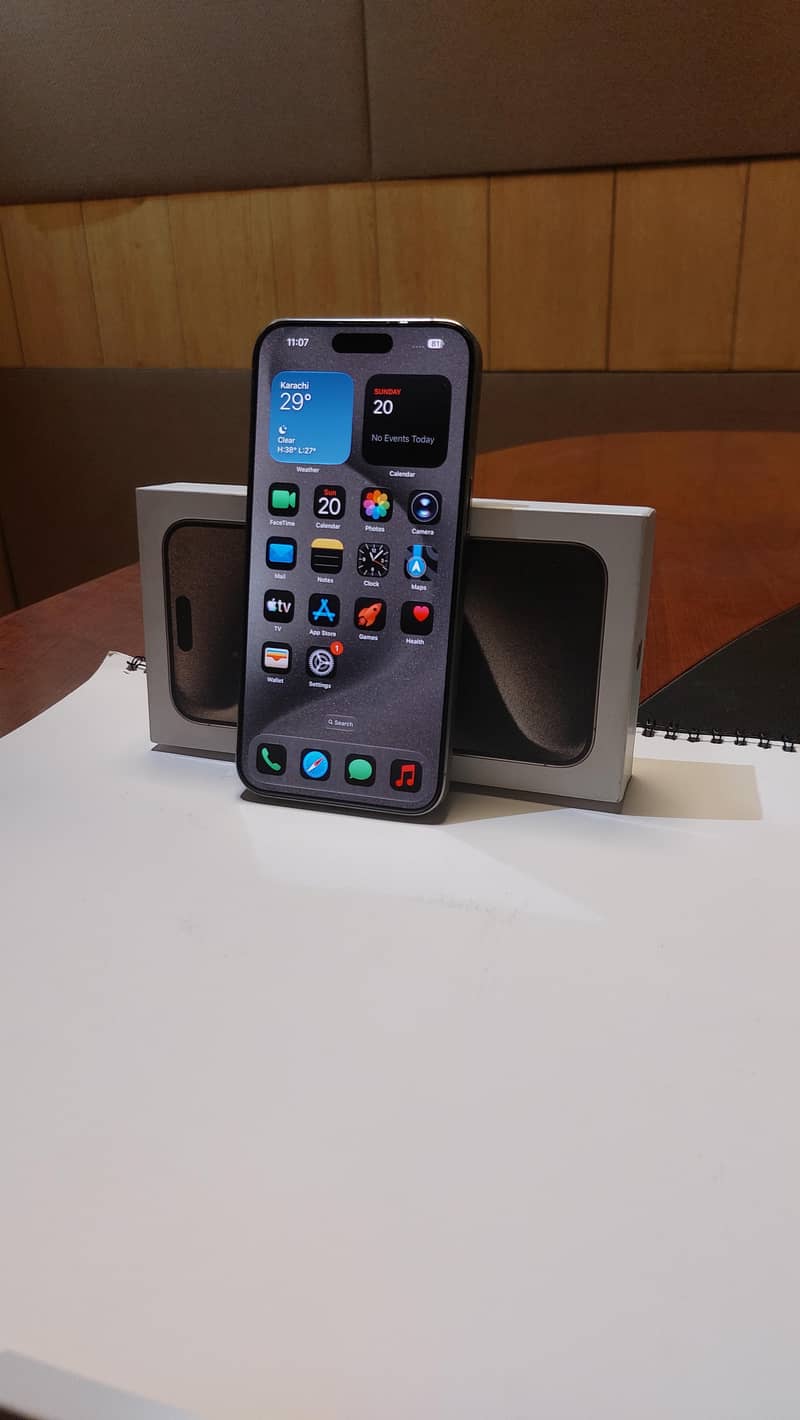 Apple iPhone 15 Pro Max 6