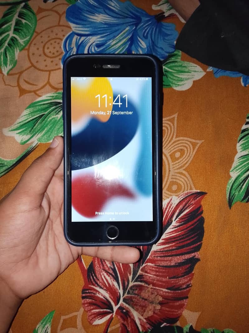 Apple iPhone 7 Plus 8
