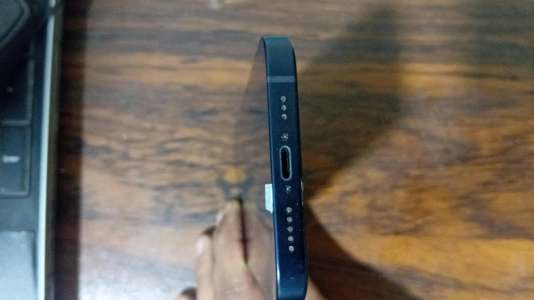 Apple iPhone 12 1