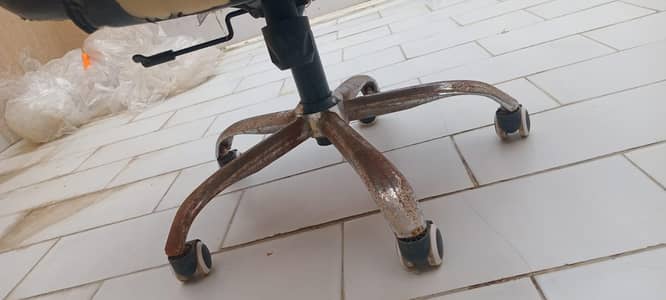 adjustable office chair