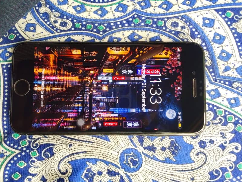 Apple iPhone 7 1