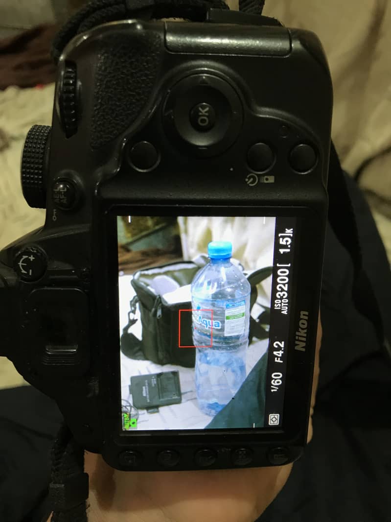 Nikon D3200 + complete camera box 5