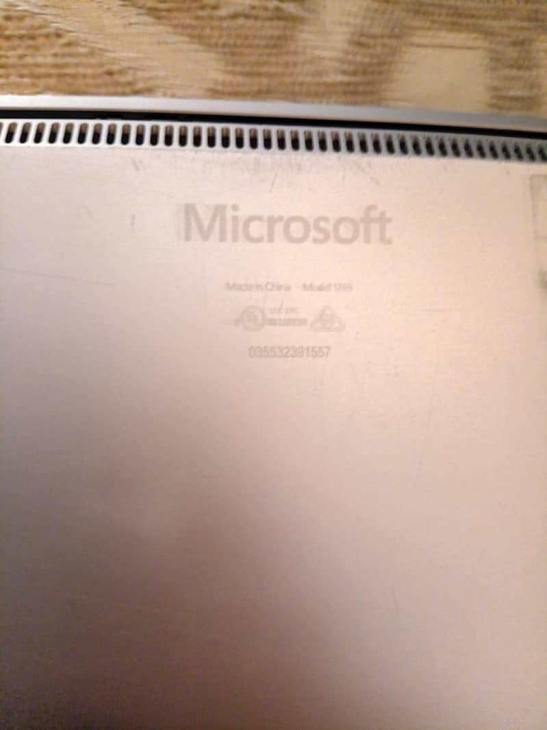 MICROSOFT SURFACE LAPTOP 2 5
