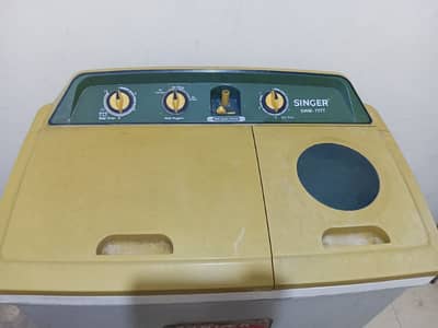 Singer Washing & Dryer Machine