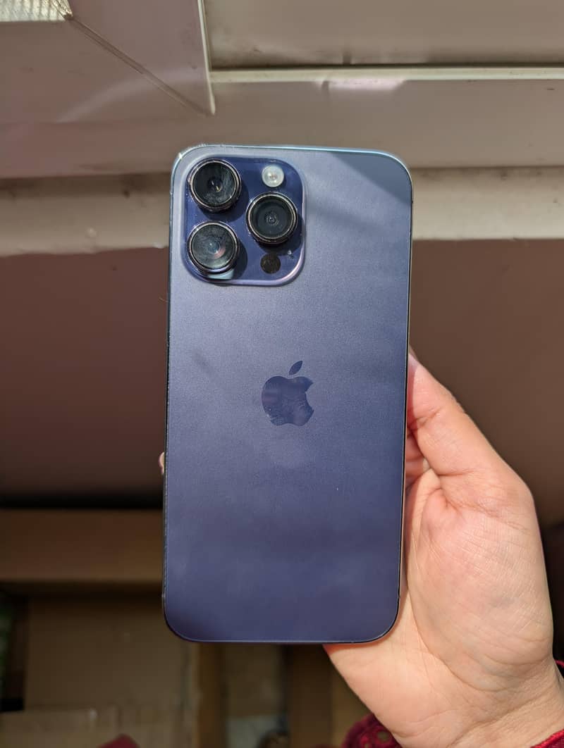 Apple iPhone 14 Pro Max 0