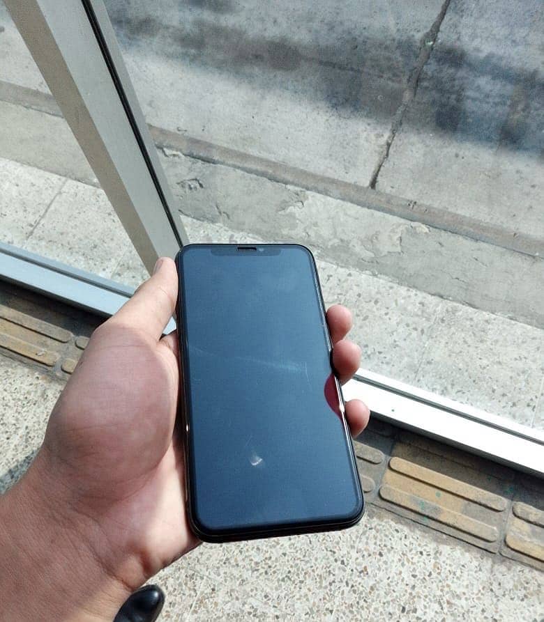 Apple iPhone X 1