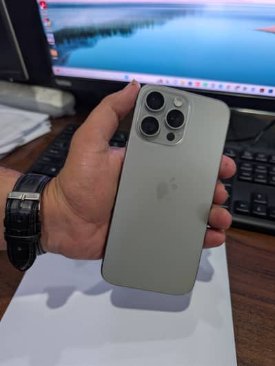 Apple iPhone 15 Pro Max