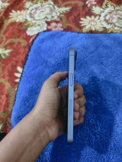 Apple iPhone 14