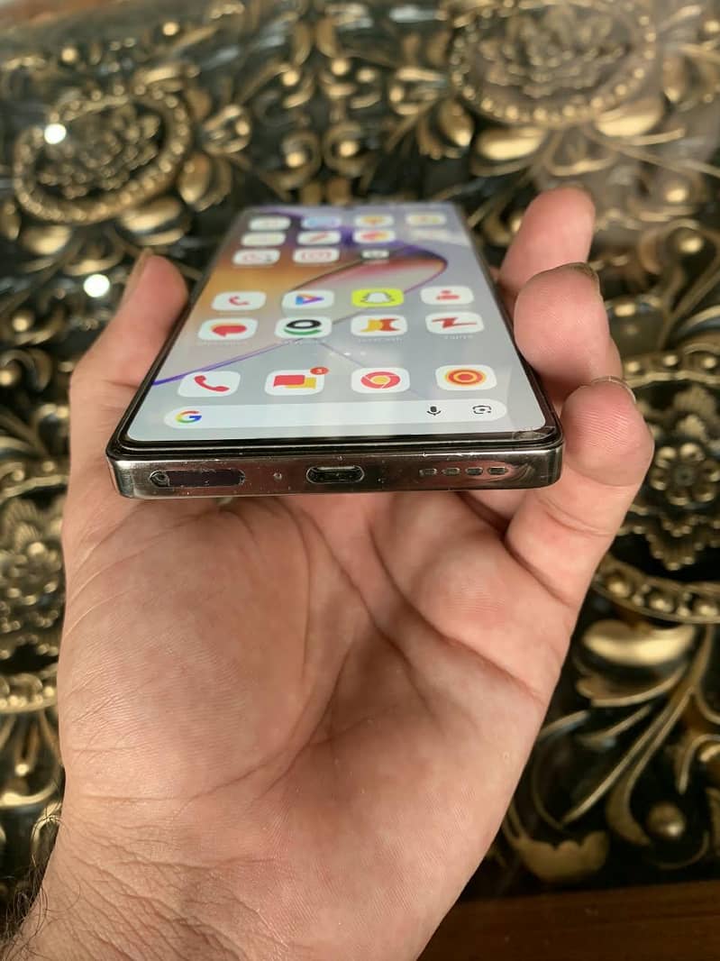 Infinix Note 40 4