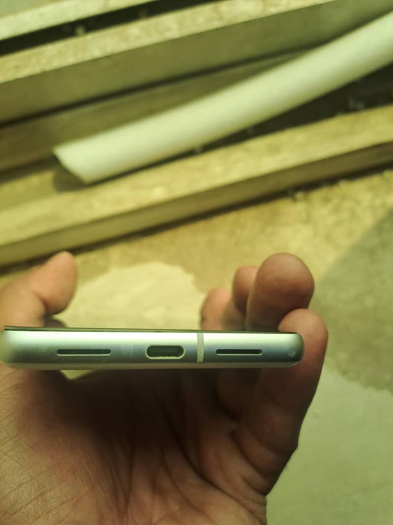 Google Pixel 7 6