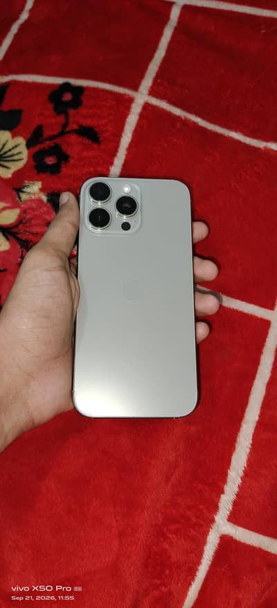 Apple iPhone 16 Pro Max