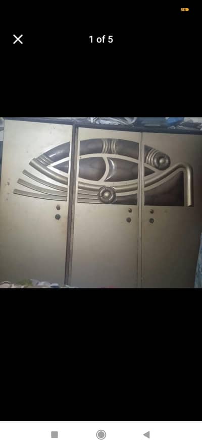 3 door almari / wardrobe