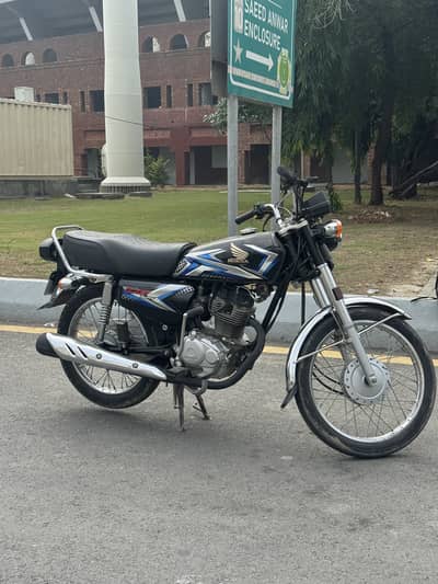Honda CG 125 2025