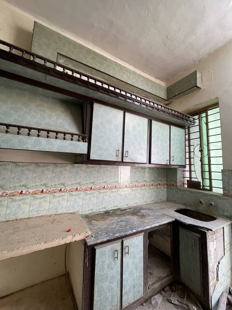 Kitchen Cabinets complete setup 2