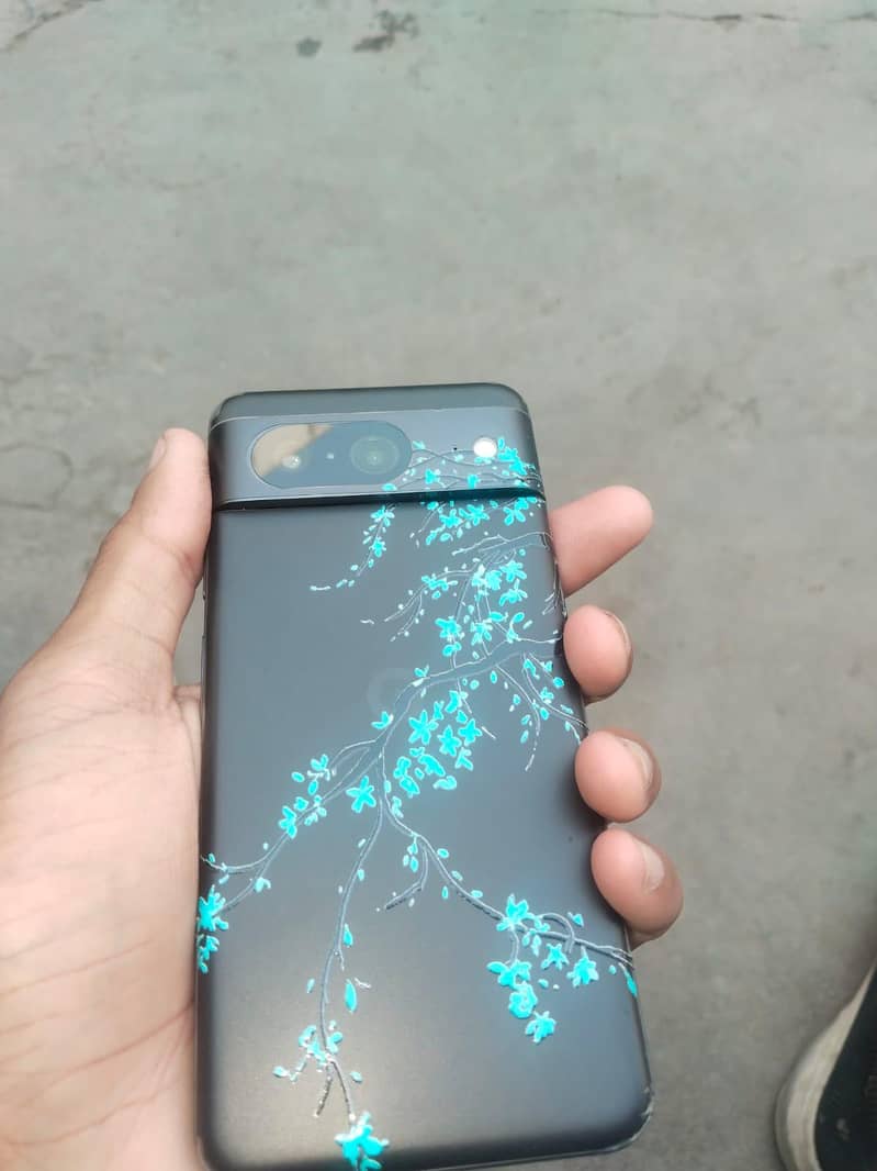 Google Pixel 8 2