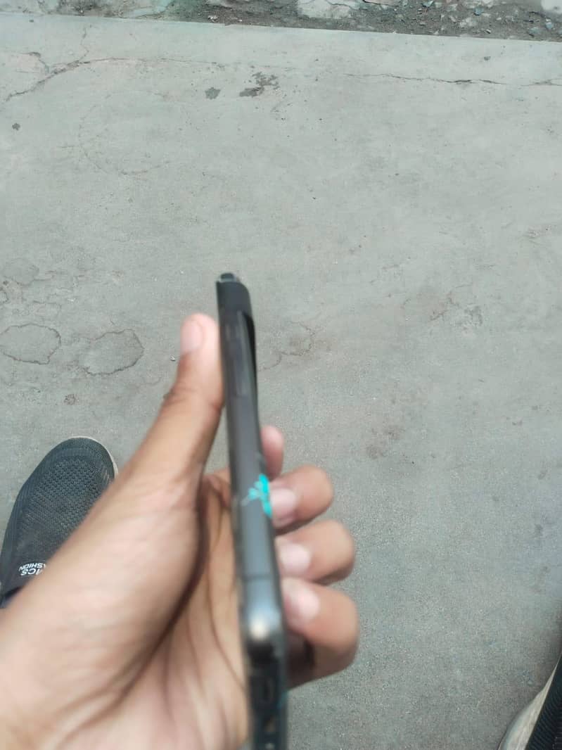 Google Pixel 8 5