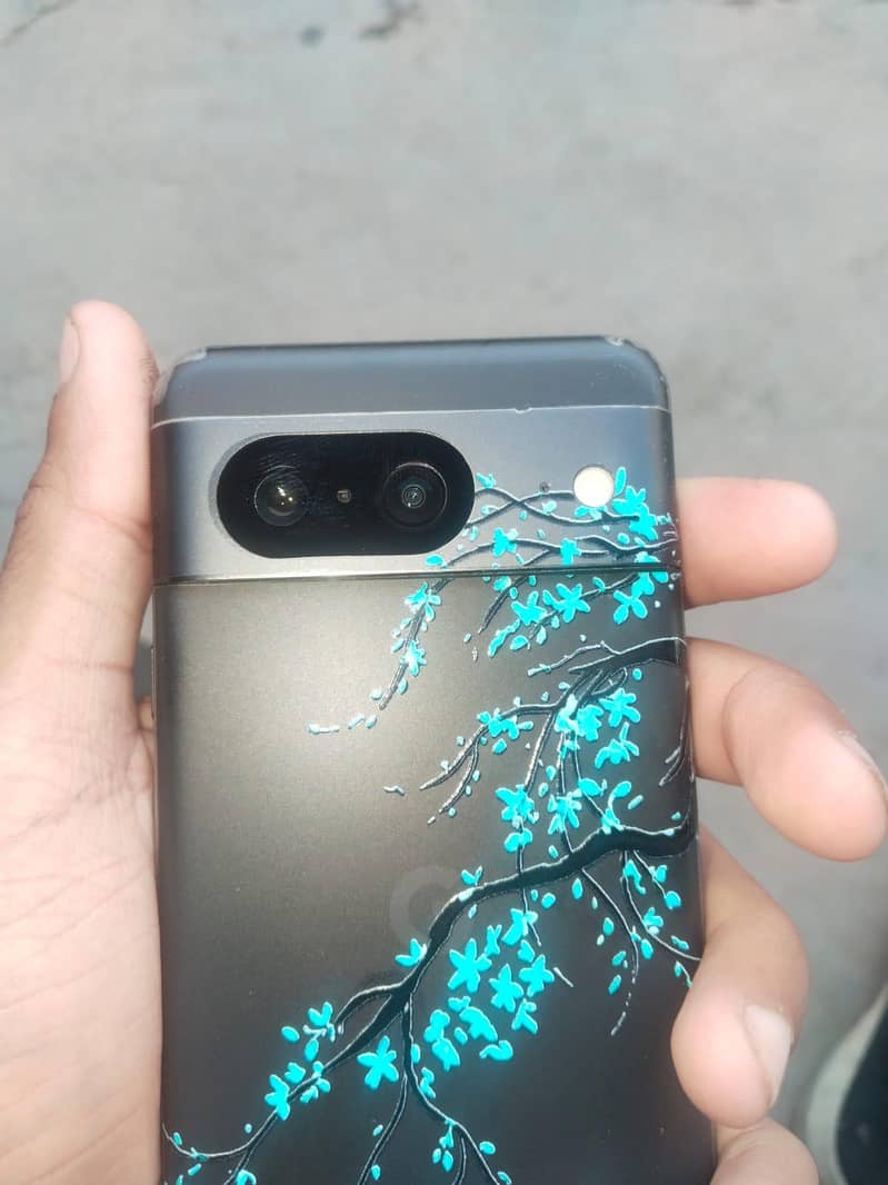 Google Pixel 8 6