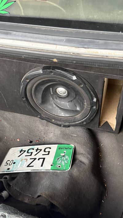 Kenwood woffer hertz amp