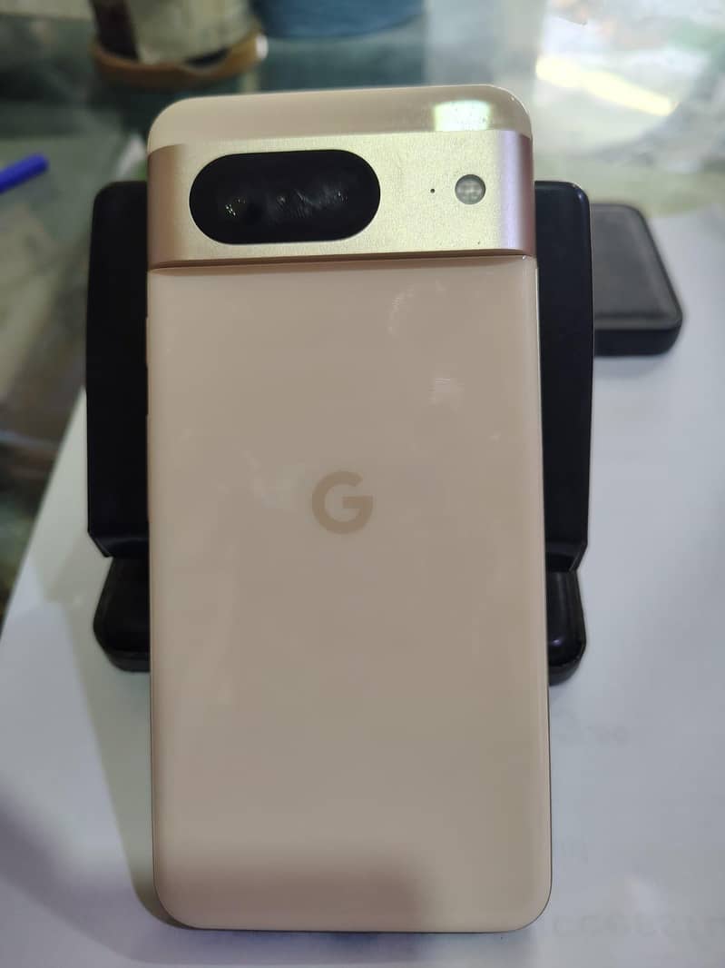 Google Pixel 8 6