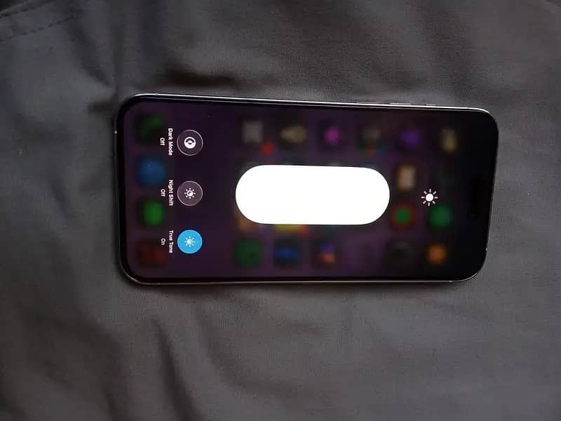 Apple iPhone 14 Pro Max 1
