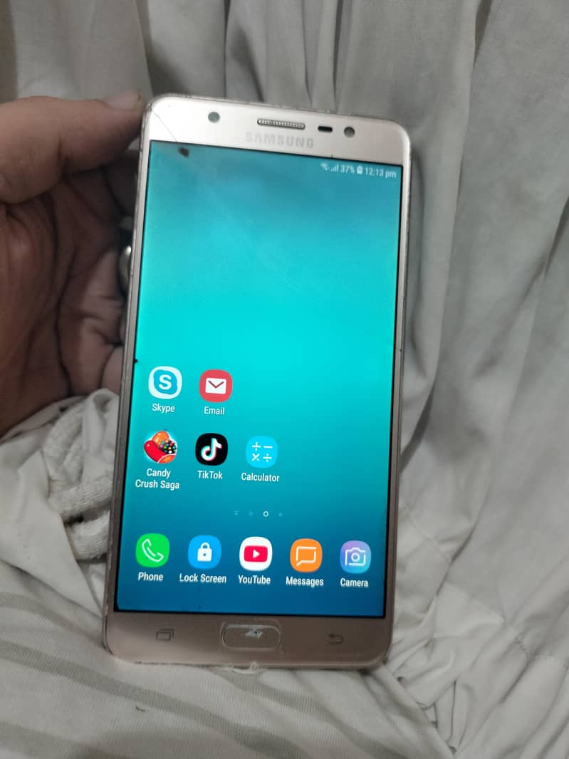 galaxy j7 max 0