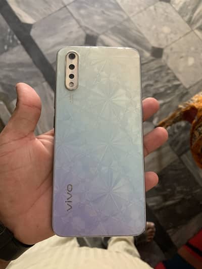Vivo S1 4/128 display finger