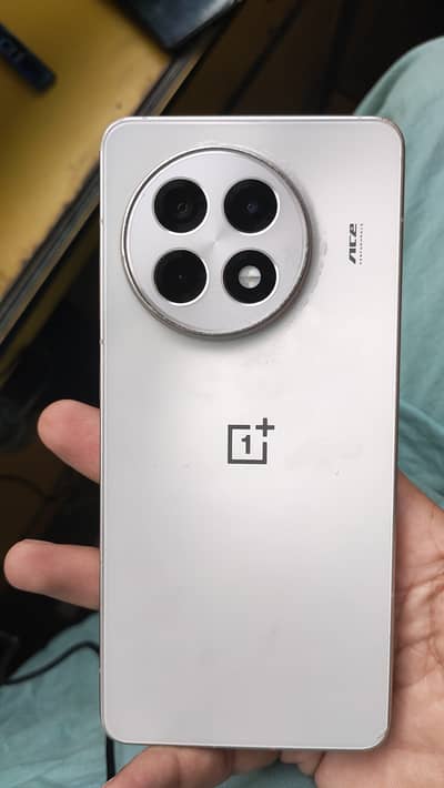 OnePlus Ace 5 13R 16+512 120FPs gaming