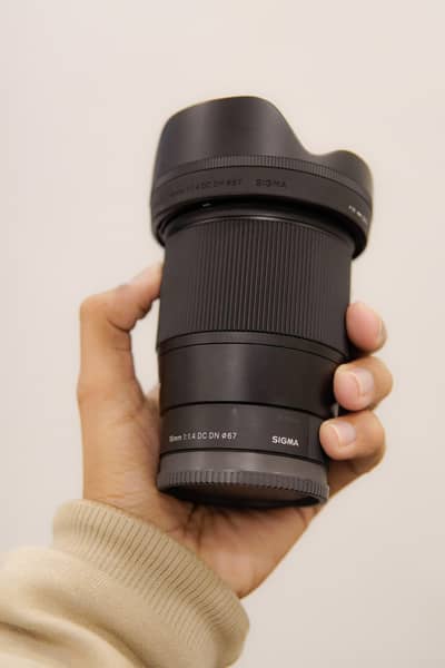 Sigma 30mm f1.4 with box