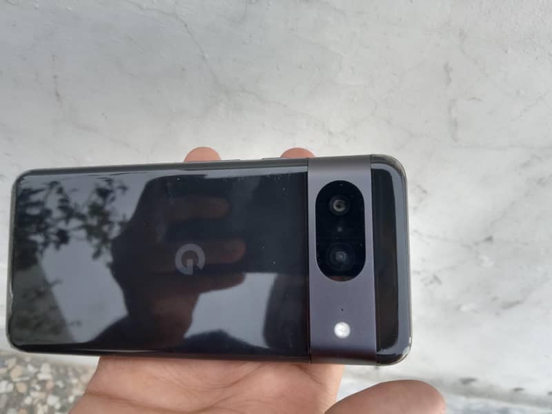 Google Pixel 8 5