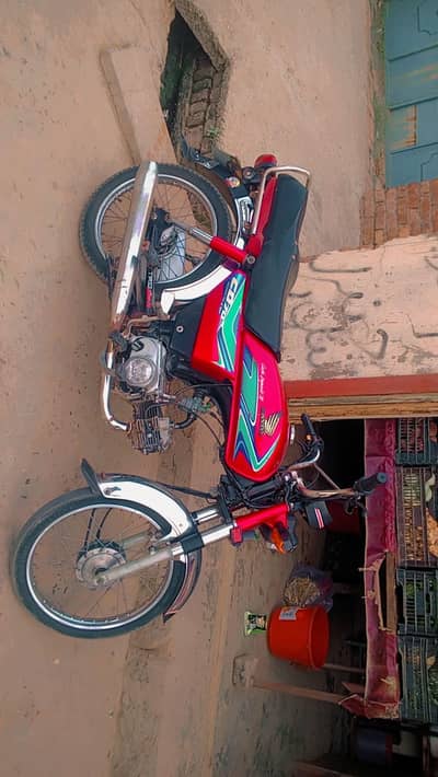 zabdast honda cd 70 bio matic chalan clear hy mokay par two tyre new h
