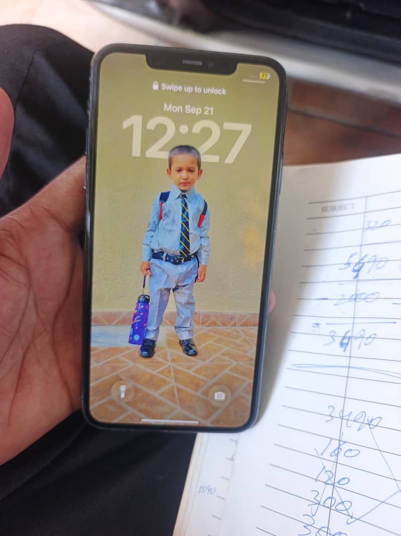 Apple iPhone 11 Pro Max 3